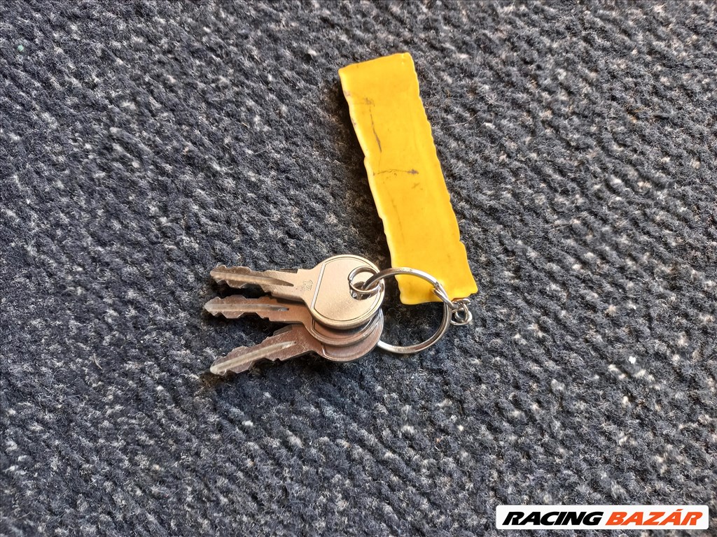 Opel Corsa E OPEL CORSA E / ALUMINIUM tetőcsomagtartó rúd 4. kép