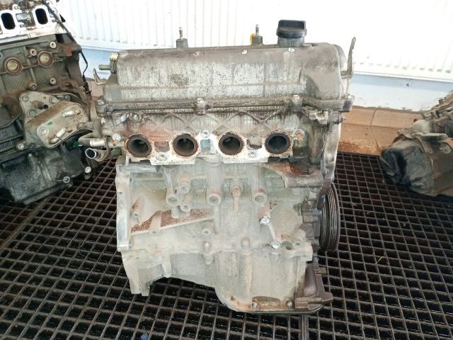 Toyota Yaris Verso Verso 1.3 fűzött blokk hengerfejjel  1. kép