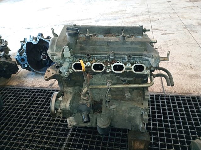 Toyota Yaris Verso Verso 1.3 fűzött blokk hengerfejjel  2. kép