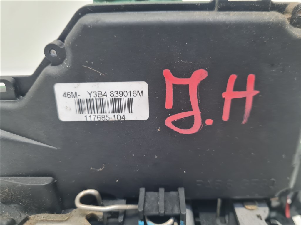 Volkswagen Golf IV, Volkswagen Bora jobb hátsó ajtózár (25371) 3b4839016m 2. kép