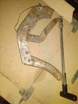 Mazda B2200 Kézifék Kar