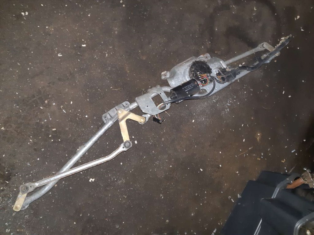 Ford Galaxy I Bal Hátsó Ablaktörlõ Motor  Ablaktörlõ Mechanika 95 VW 17504 DB 1. kép