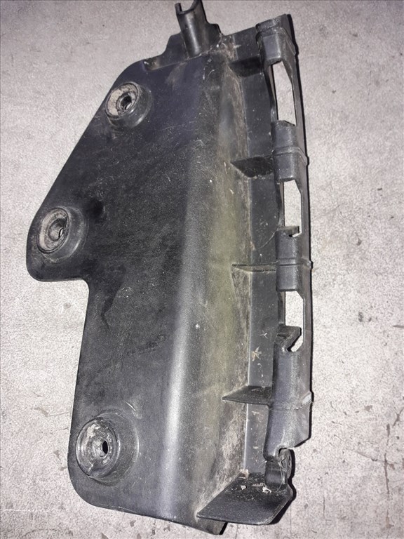 Audi A3 8P Jobb Hátsó Lökhárító Tartó 8P3 807 394 2. kép