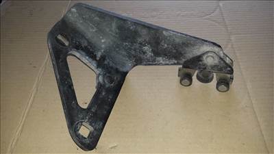 Renault Trafic Jobb Tolóajtó Alsó Görgő 312 012 / L