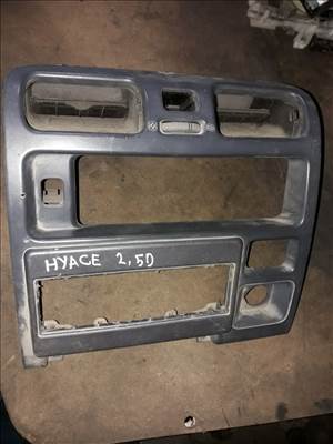 Toyota Hiace Középkonzol Keret