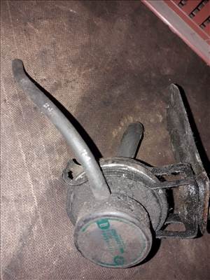 Suzuki Samurai Vákumszelep 18112-60B00