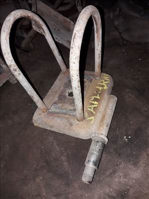 Suzuki Samurai Rugó Tartó Kengyel / Cuppánt