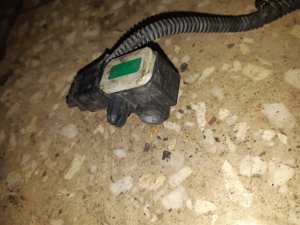 Ford Grand C-Max Ütközés Érzékelõ 8V4T-14B006-AA 2. kép