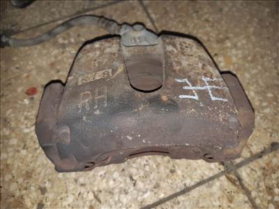 Mazda 5 05-10 Jobb Első Féknyereg