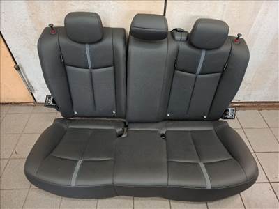 Nissan Leaf (ZE1) ülés