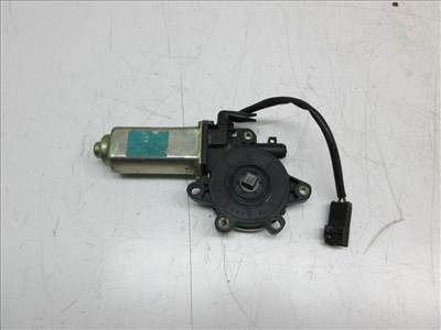 Nissan Navara (D22) jobb hátsó ablakemelő motor 827302S721