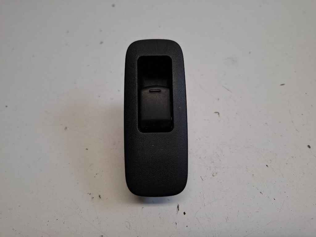 Nissan Qashqai (J10) bal hátsó ablakemelõ kapcsoló 25411JD000 1. kép