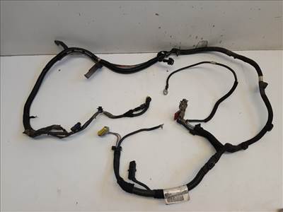 Peugeot 207 cc  pozitívkábel 9686853080