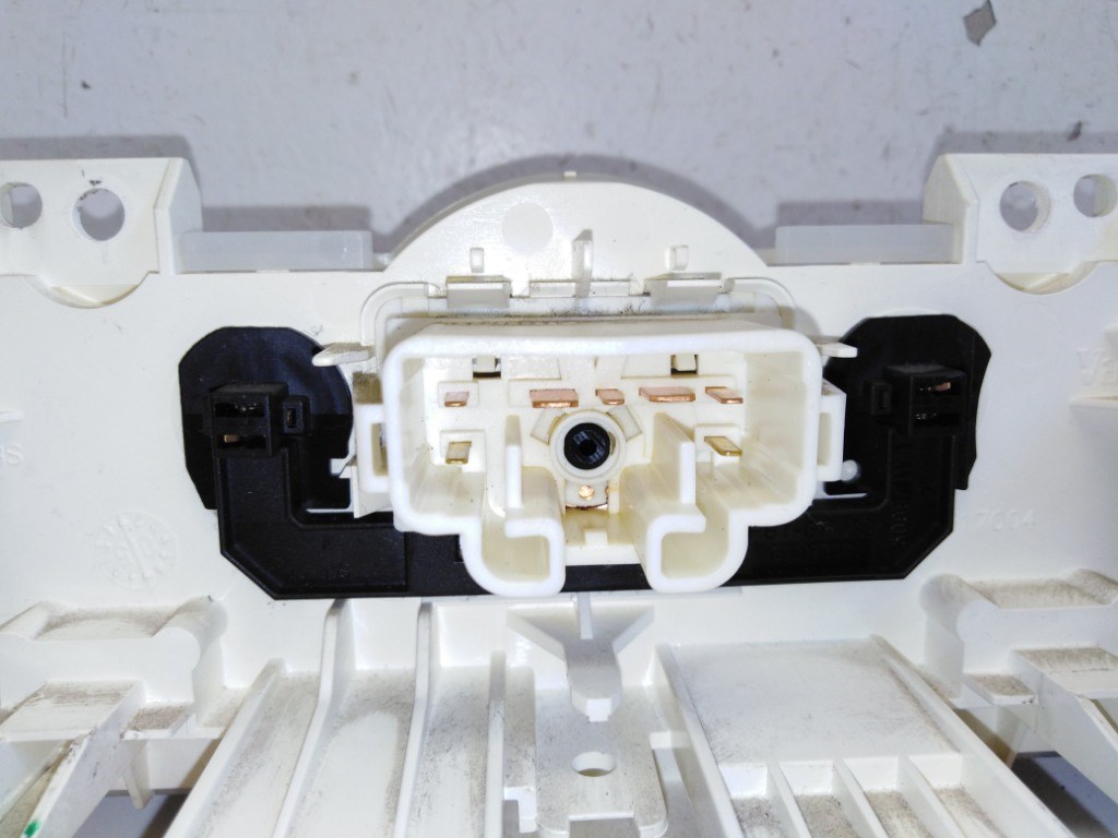 Toyota Aygo (AB10) fûtéskapcsoló (fûtés kapcsoló) 559000H010 5. kép