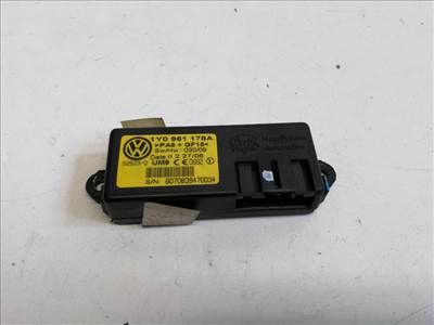 Volkswagen new beetle cabrio bal első ajtó elektronika 1Y0951178A