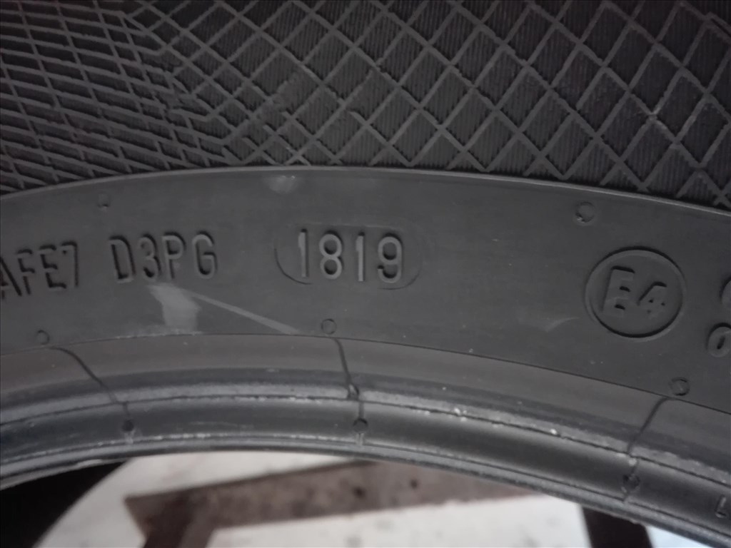 235/55R19 Continental téli gumi garnitúra 235/55 r19 5. kép