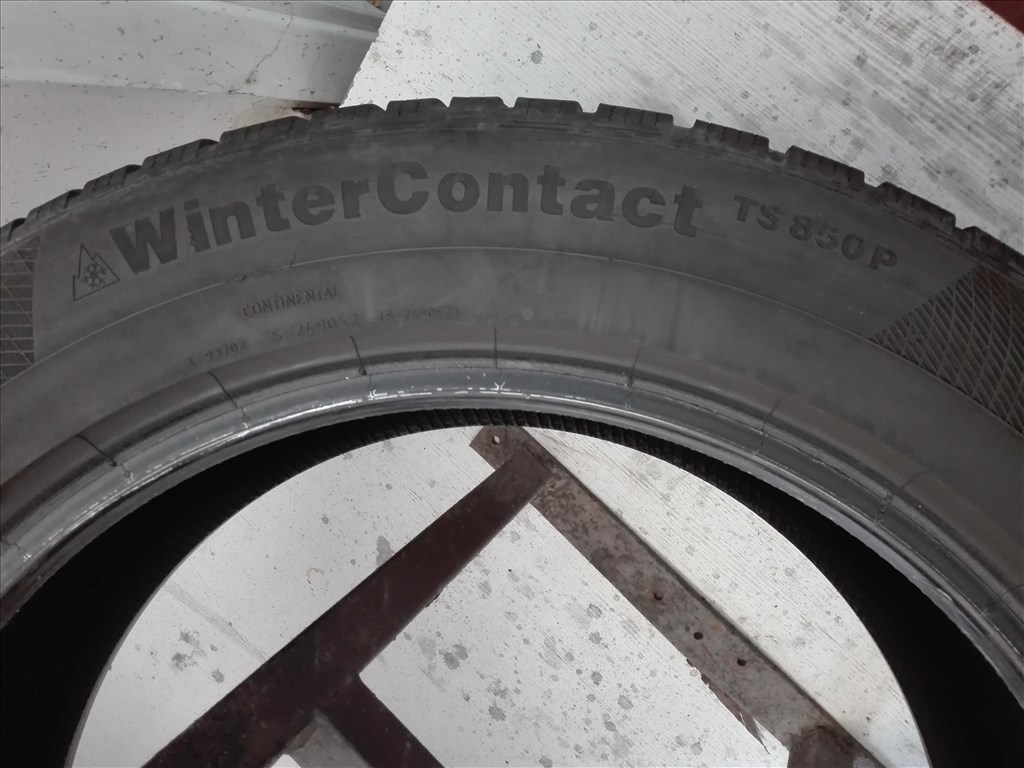 235/55R19 Continental téli gumi garnitúra 235/55 r19 6. kép