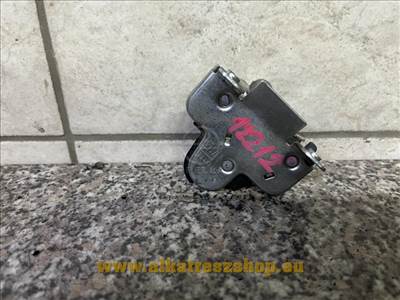 Opel Astra G Sedan 4 ajtós csomagtérajtó zár-- zárszerkezet - betét 24462161