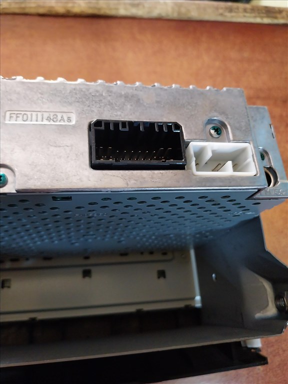 Suzuki Swift Radio CD Fejegység 2. kép