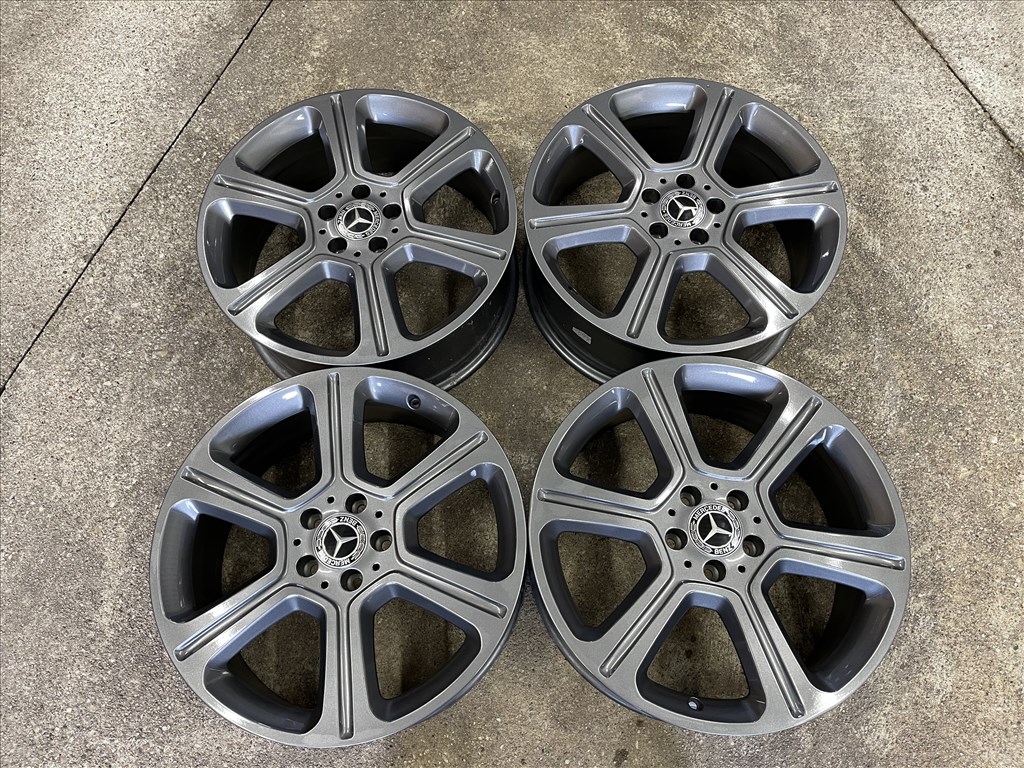  19-es, 5x112  újszerű gyári Mercedes alufelni 1. kép