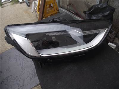 Audi A4 B9 jobb első led fényszóró  facelift 2019- 8w0941012