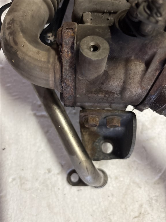 Opel Astra J 2009-2015 A17dts Egr hűtő 1.7 cdti 55567726 3. kép