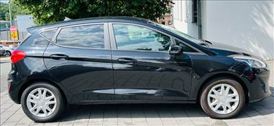 Ford Fiesta Mk7 Jobb első ajtó fekete