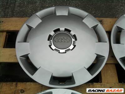 Audi 16-os gyári dísztárcsa