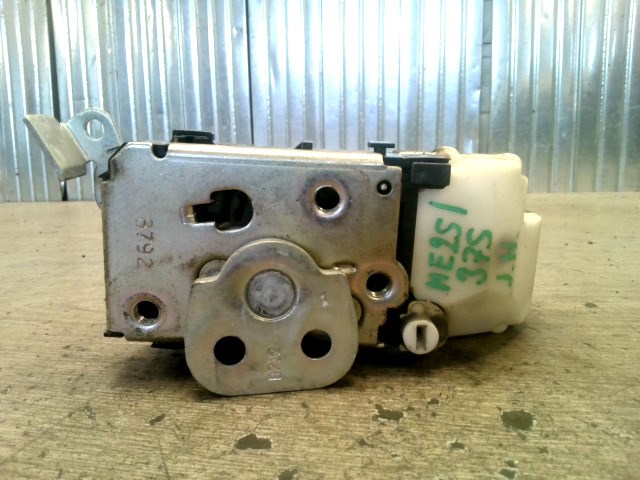 FIAT ALBEA 02.01.01-04.12.31 Jobb hátsó ajtó zárszerkezet központi záras 1. kép