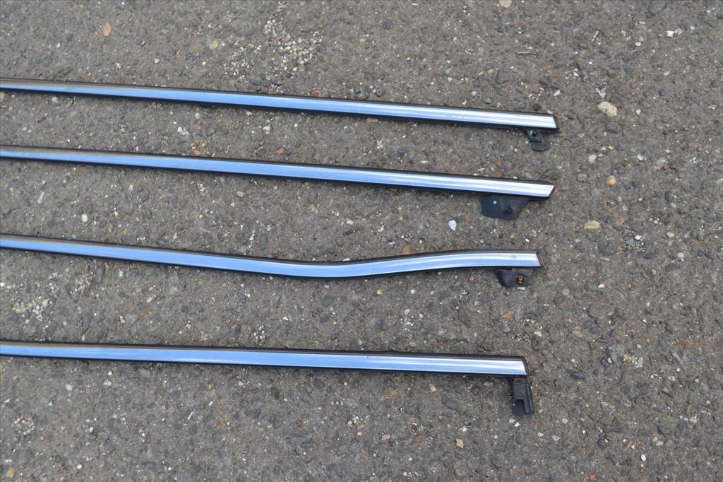 Citroen C4 Picasso I króm vízlehúzó díszléc garnitúra! 9673320980, 9673920880 3. kép