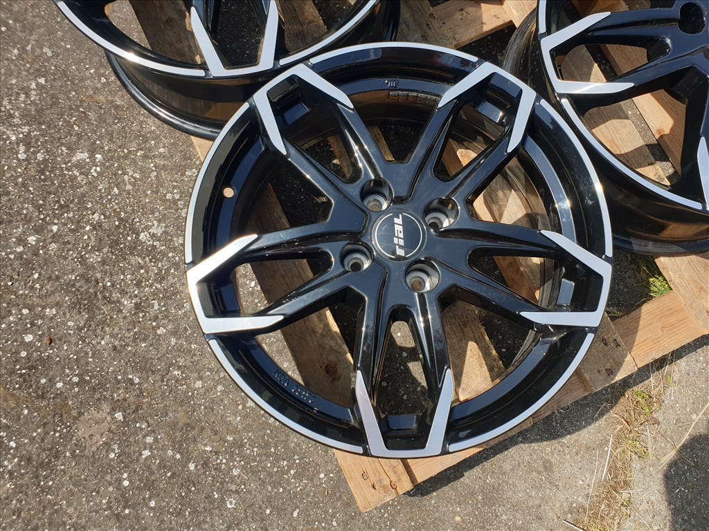 17" 4x108 RIAL 5. kép