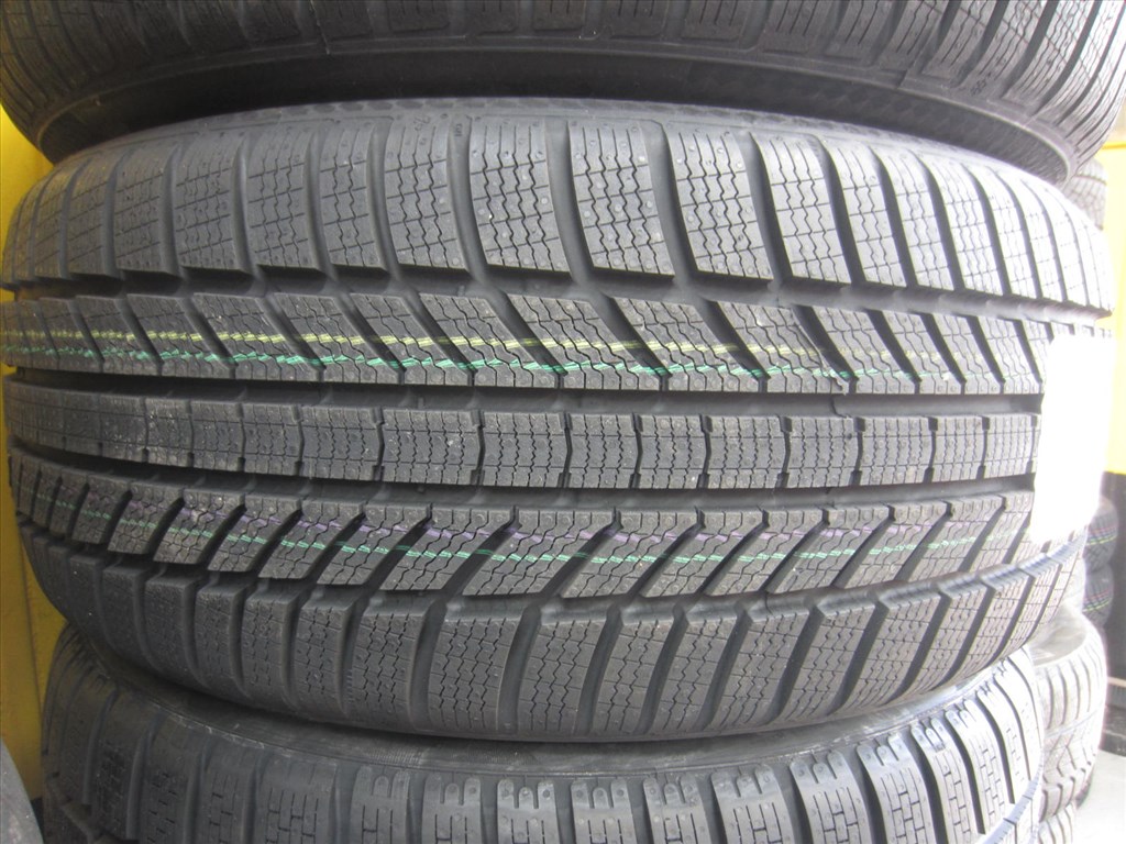  255/45 R20 CONTINENTAL WINTERCONTACT TS 870P 105V 2. kép