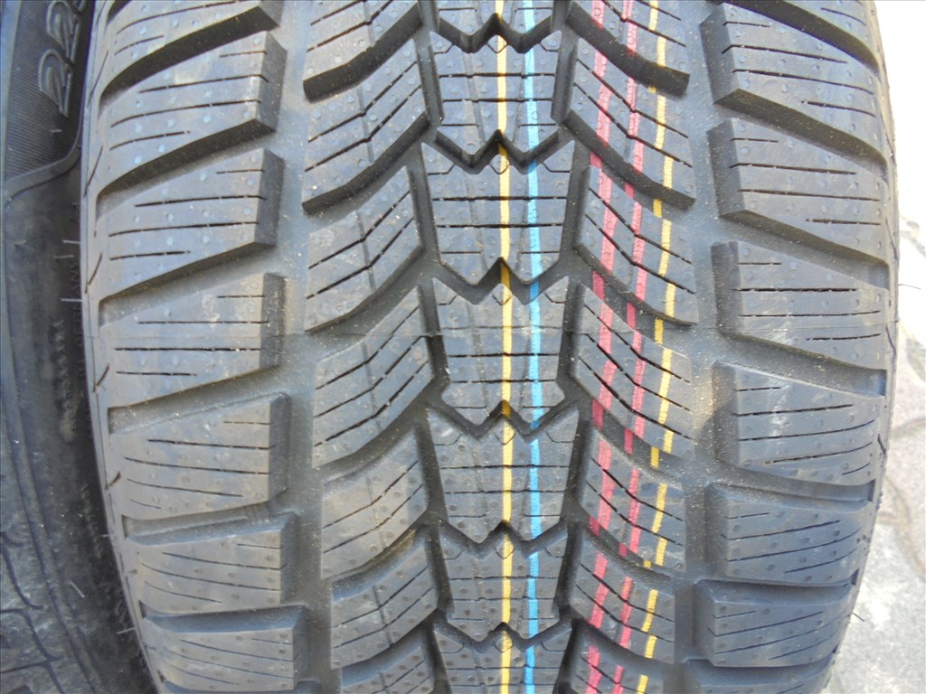 Új 225/45 R 17" 2023-as Sava téli gumi pár eladó 3. kép