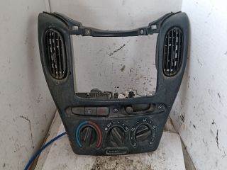 Toyota Corolla Verso (E121) Fűtéskapcsoló (Nem klímás) *96637* 758277