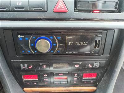 LG Bluetooth Usb MP3 autórádió fejegység 