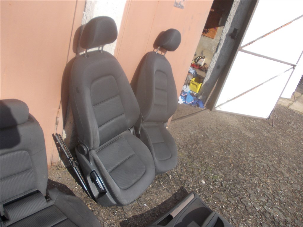 Audi A4 B8 Kombi ülésgarnitúra 2008-2015 3. kép