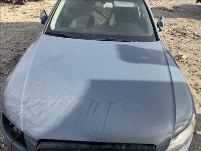 Audi A4 (B8) motorháztető LX5X 
