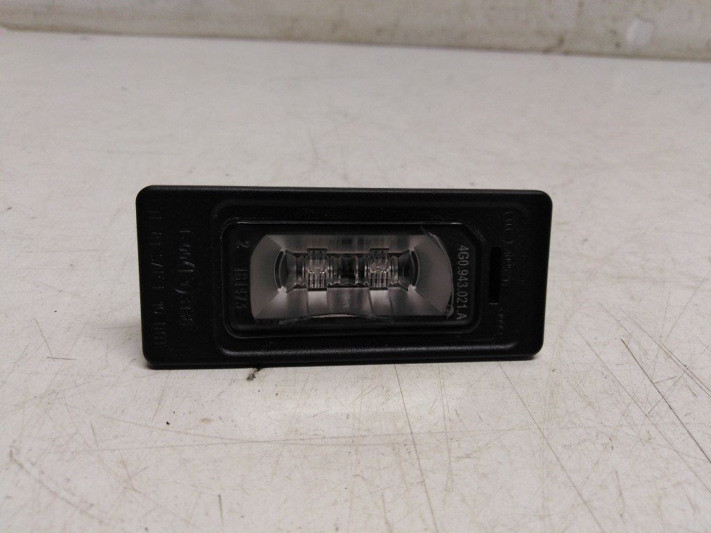 Audi A6  rendszám megvilágító 4G0943021A 1. kép