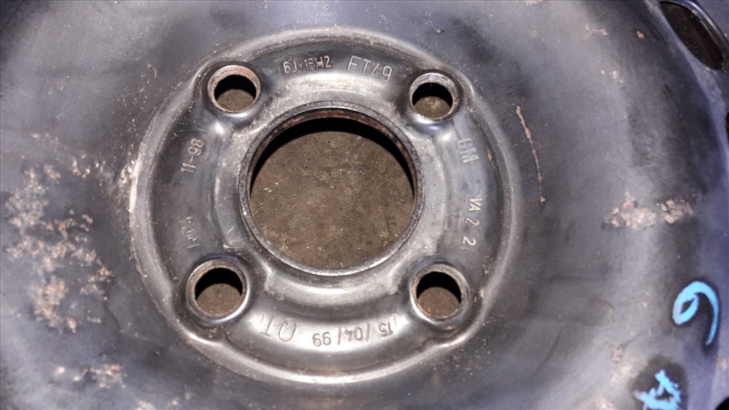 Opel Astra G <p>Felni méret: 15"</p><p>Felni szélesség: 6.0</p><p>Furatszám: 4</p><p>Osztókör: 100.0</p><p>ET szám: ET49</p><p>Agy Átmérõ: 56.5</p><p>Állapot: Normál</p><p>Érdeklõdéskor hivatkozzon erre: KIN-48815</p><p><b>Pótkerék volt.</b></p><p>Bármire van szüksége hívjon bizalommal!<br>Kizárólag munkaidõben hétfõtõl - péntekig 8-12 13-16 óráig!<br>Alkatrészek széles választékban!<br>Hivatalos Regisztrált Autobontó Kecel!<br>Vásároljon Megbízható Helyrõl Beszerelési Garanciával Profiktól!</p> 2. kép