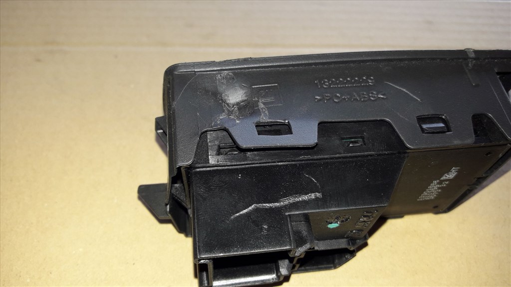 Opel Insignia Bal Elsõ Ablakemelõ Kapcsoló 13 301 886 3. kép