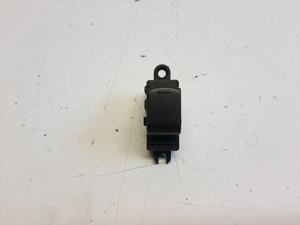 Nissan Qashqai (J10) jobb elsõ ablakemelõ kapcsoló 25411JD000 1. kép