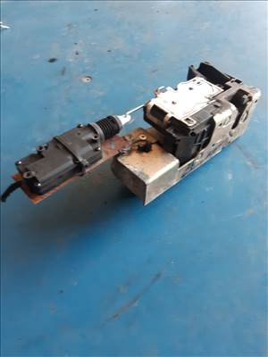 Ford Transit 00-06 Jobb Első Ajtó Zárszerkezet YC1A V21812 AM