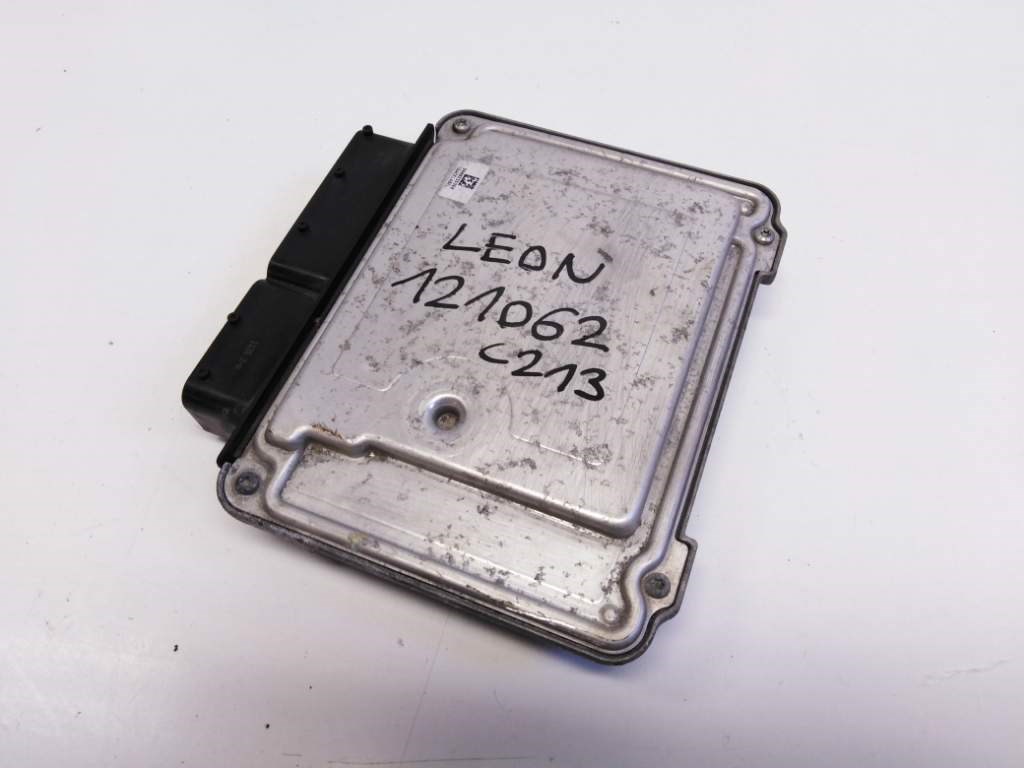 Seat Leon (1P) motorvezérlõ 03G906021LL 0281013280 2. kép