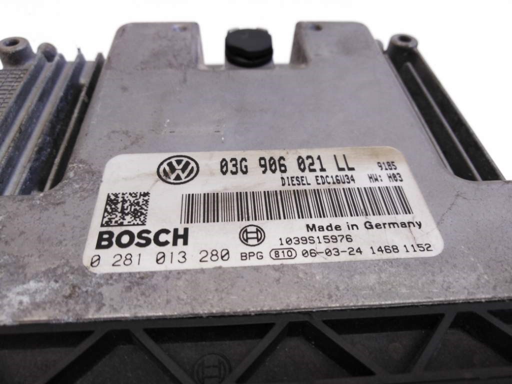 Seat Leon (1P) motorvezérlõ 03G906021LL 0281013280 3. kép