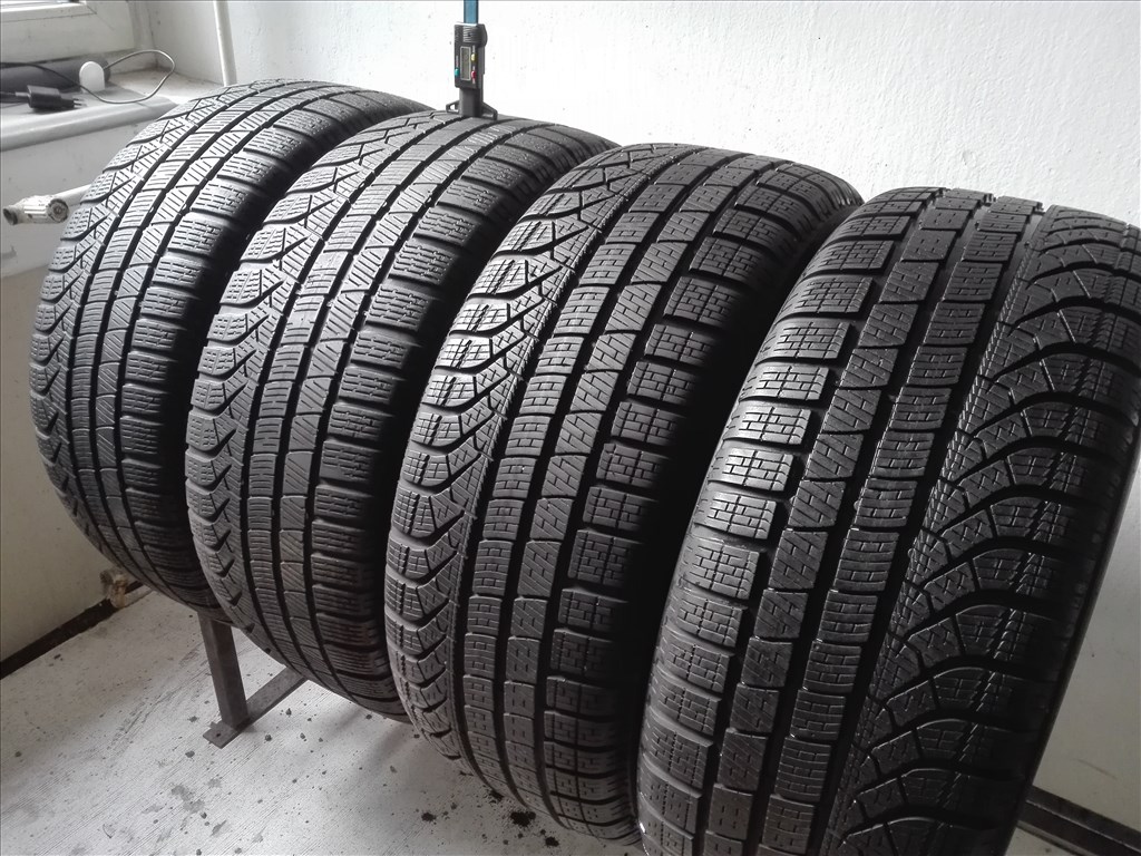 245/45R18 Pirelli téli gumi garnitúra 245/45 r18 1. kép