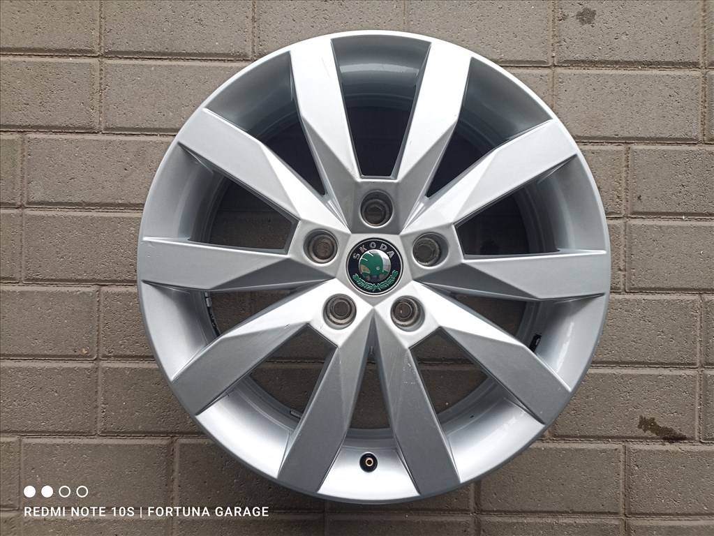 5x112 17" Skoda használt alufelni garnitúra 4. kép
