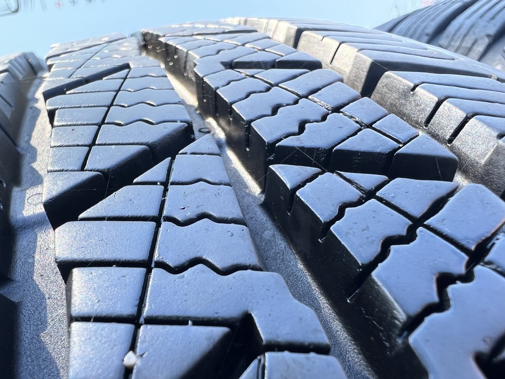 195/70 R15 Barum Polaris 5 téli gumi 6,5-7,5mm 4. kép