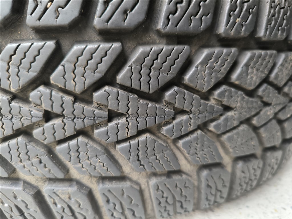  185/6515" 45e/4db Dunlop téli gumi gumi 10. kép