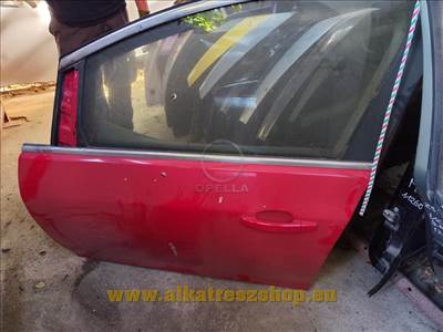 Opel Astra J bal első ajtó. Piros, króm léces