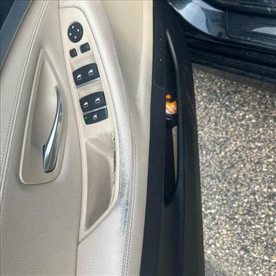 BMW F10/F11/F18 vezető (bal) oldali ajtóbehúzó, kapaszkodó Oyster